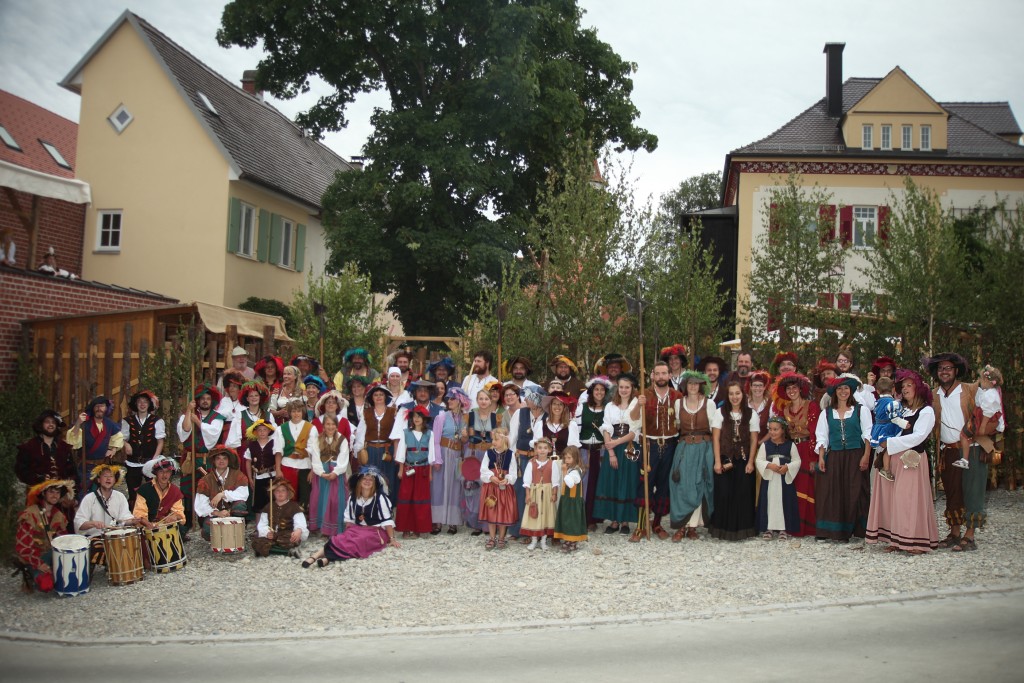Mitglieder der Steckenknechte beim Frundsbergfest 2012